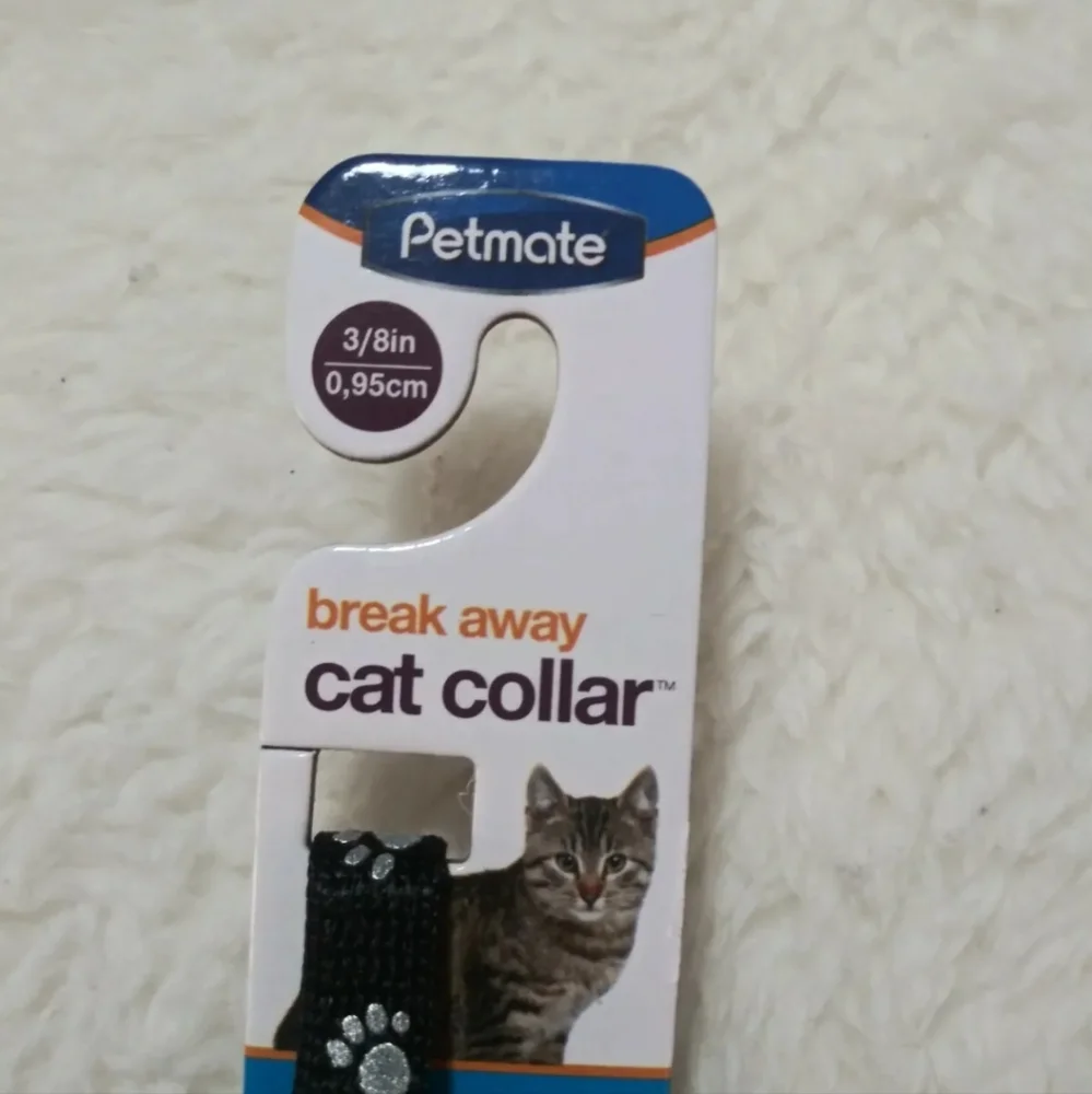 Petmate Fashion Reflective Black Cat 6+ lbs up Breakaway Collar paws 8-12